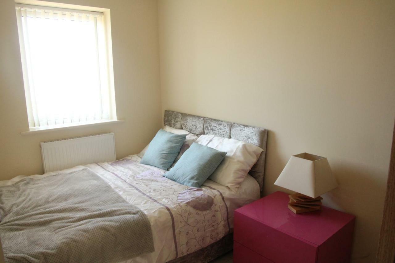 兰韦尔弗亨Bright Modern House Beside Snowdonia别墅 外观 照片